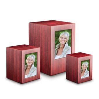 Houten vierkante fotolijst urn donkerbruin